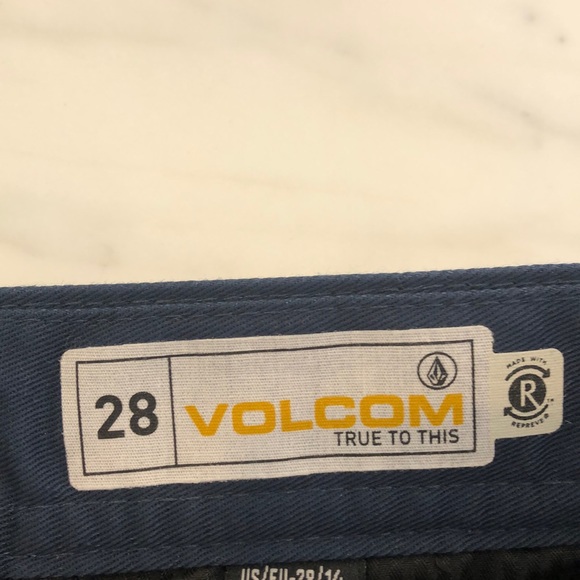 28” True to this volcom shorts - Picture 2 of 2